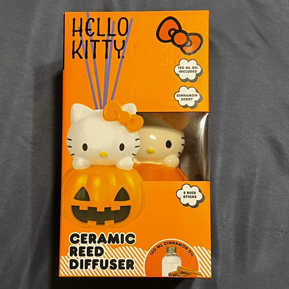 NIB Hello Kitty Halloween Diffuser